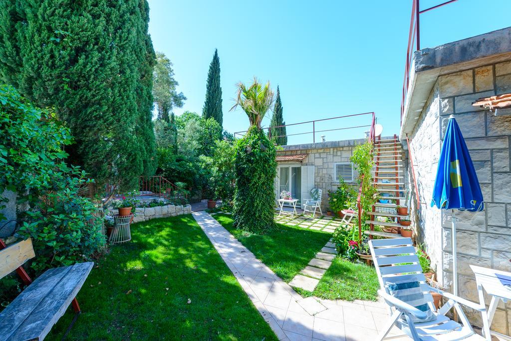 Apartments Giardino 챠브타트 외부 사진